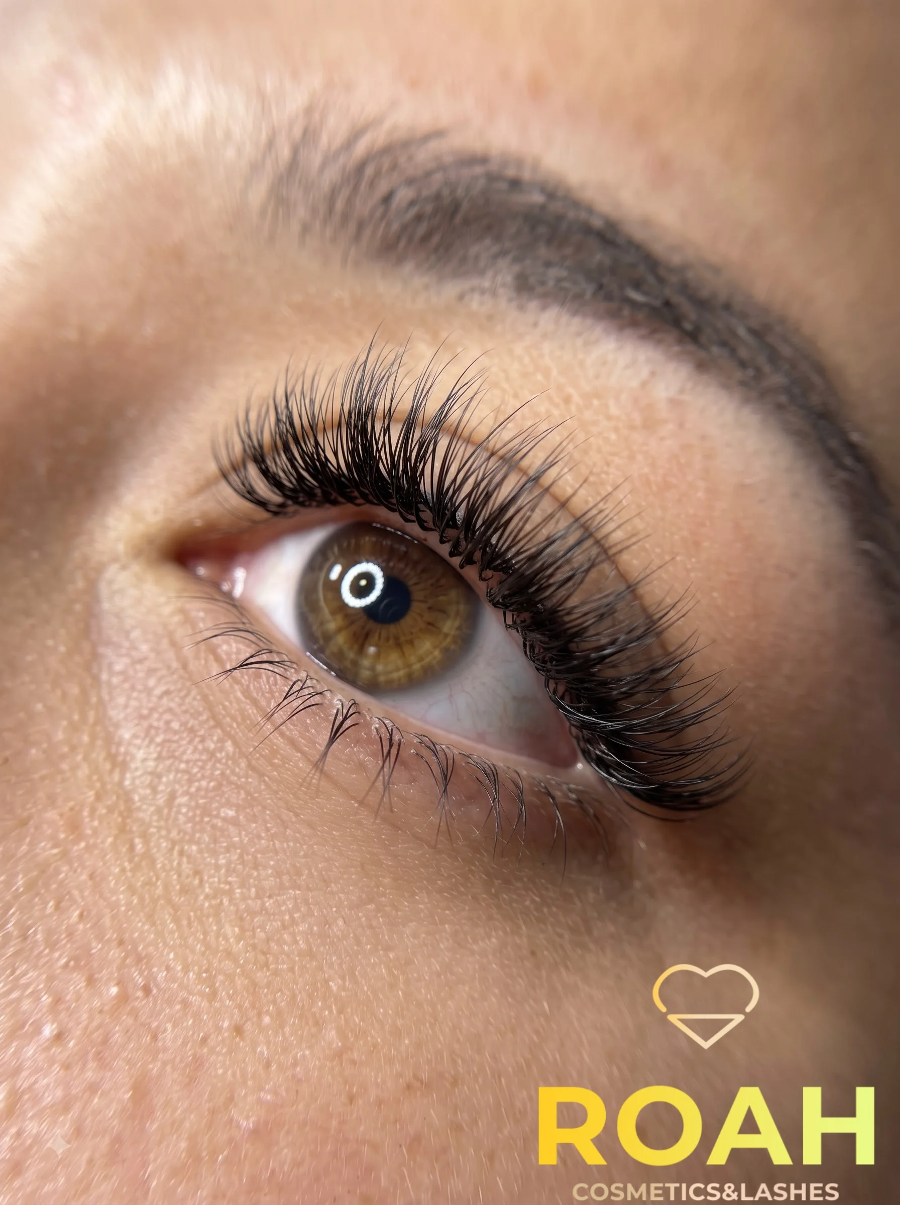 Roah Cosmetics and Lashes